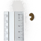 Kleines sichelförmiges braunes Tierfutter neben einem Metalllineal mit Markierungen 0 cm 1 2 3 4, zeigt etwa 1 cm Größe.