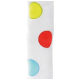 Ein plüschiges Hundespielzeug in Weiß mit drei bunten Patches: Gelb, Rot und Blau, entworfen für das Spielen und den Komfort von Haustieren.
