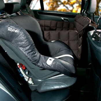 Diagramm, das empfohlene Reifengrößen zeigt: L für große SUVs und Luxusfahrzeuge, M für Mittelklassefahrzeuge, S für kleine Autos.