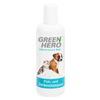 Flasche mit GreenHero Floh- und Zeckenshampoo für Haustiere, mit einer Illustration von Katze und Hund, mit einem "Sehr Gut"-Qualitätsbewertungsabzeichen.