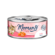 Eine Dose Katzenfutter mit einer getigerten Katze, Lachsstücken und dem Text "Momente zum Genießen" und "Lachs Salmon" auf einem rosa Hintergrund.