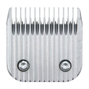 Zbliżenie na srebrną ostrzałkę do pielęgnacji zwierząt z ostrymi zębami i dwiema śrubami, zaprojektowaną do efektywnego przycinania futra.