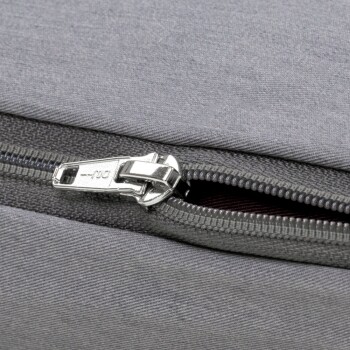 Hundebettmaße: 120 cm x 80 cm x 8 cm, geeignet für große Rassen wie Mastiffs und Bernhardiner. Rosa Farbe mit grauen Kanten.