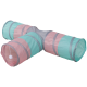 Haustier-Spieltunnel in Pastellrosa und Türkis mit einem weißen hängenden Bommelspielzeug an einem Ende.