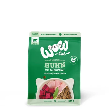 Grüne Verpackung von WOW Cat Trockenfutter mit Huhn und Katzenminze, beschriftet mit "Huhn mit Katzenminze," mit 84% Fleischanteil, 325g.