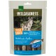 Emballage de Real Nature Wilderness Fish Snack mettant en vedette un loup dans un arrière-plan forestier, étiqueté "100% Alaska Wild Salmon Rolls."