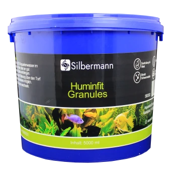 Blauer Behälter mit Silbermann Huminfitt Granulat für Aquarien, beschriftet mit Vorteilen und Inhalten, mit einem Fassungsvermögen von 5000 ml.