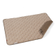 Eine beige Haustiermatte mit einem gesteppten Design, teilweise aufgerollt, mit einem braunen Rand und einem Etikett, das "Doctor Bark" liest.