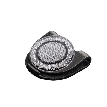 Schwarzes Haustierhalsbandlicht mit einer runden, strukturierten Linse für Sichtbarkeit, entworfen für Sicherheit bei nächtlichen Spaziergängen.