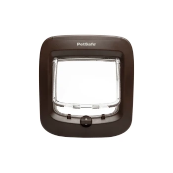 Braune PetSafe Haustiertür mit einer klaren Klappe und einem Verriegelungsmechanismus am Boden, entworfen für einen einfachen Zugang für Haustiere.