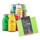Hundesnacks und eine grüne LickiMat Buddy Large, mit bunten Smoothie-Flaschen mit den Aufschriften "Huhn", "Lind", "Immunio" und "Trinkbar."