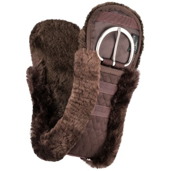 Braunes Kunstfell-Haustiergeschirr mit einem gesteppten Design und einem Metall-D-Ring zur Leinenbefestigung, das weiche, plüschige Kanten zeigt.