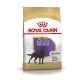 Sac de nourriture pour chiens Royal Canin Sterilised Labrador Retriever, présentant une illustration de Labrador marron, avec un texte mettant en avant la nutrition spécifique à la race.