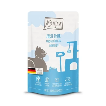 Tüte Mjamjam Katzenfutter mit einer grauen Katzensilhouette, mit dem Text "Zarte Ente und Geflügel an Möhrchen" und Symbolen für Vitamine und Mineralien.
