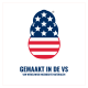 Huisdierlogo in VS-vlagstijl (sterren boven, rood-witte strepen) met Nederlandse tekst 'GEMAAKT IN DE VS' en 'VAN WERELDWIJD INGEKOCHTE MATERIALEN'.