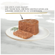 Ein Stück Thunfisch-Katzenfutter auf einem weißen Teller, mit dem Text darüber: "Ein köstliches Thunfischrezept, um den anspruchsvollen Gaumen Ihrer Katze zu verwöhnen."