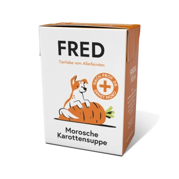 Kartons von FRED Morosche Karottensuppe für Haustiere, mit einem Cartoonhund, der neben einer Karotte sitzt, mit Text auf Deutsch.