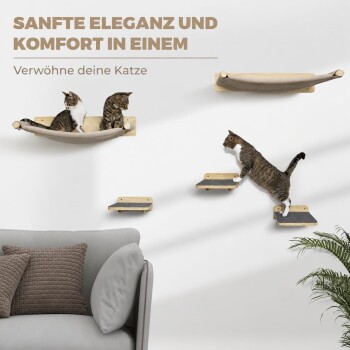 Katzen auf einer wandmontierten Holz-Hängematte und Trittregalen; SANFTE ELEGANZ UND KOMFORT IN EINEM – Verwöhne deine Katze