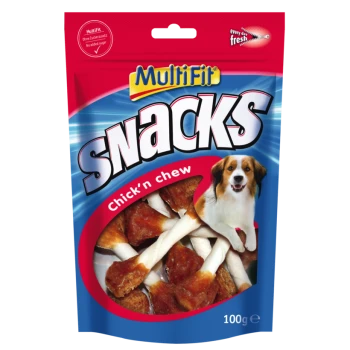 Emballage de friandises pour chiens Multifit Snacks Chick'n Chew, avec une image de chien joueur, sur un fond rouge vif et une indication de poids de 100g.