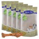 Fünf Beutel Lyra Pet Natur-Haustierfutter mit einem Knochenleckerlis davor, mit einem Logo und einem '100% Premiumqualität'-Label.