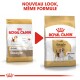 Comparaison de l'emballage de nourriture pour chiens Royal Canin Beagle, mettant en avant le texte "Nouveau look, même formule", soulignant le nouveau design.