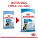 Comparaison d'emballage de nourriture pour chiots Royal Canin, présentant "MAXI" pour les chiens de 26 à 44 kg, avec le texte "NOUVEAU LOOK, FORMULE AMELIORÉE."