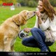 Eine Frau im Park bietet einem Golden Retriever an einer Flexi-Rollleine einen Leckerbissen an, mit "DAS ORIGINAL • MADE IN GERMANY" darunter.