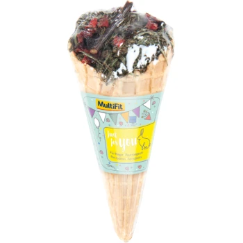 Przysmak w kształcie stożka dla małych zwierząt, wypełniony suszonymi ziołami i owocami, oznaczony napisem 'Just for You' od MultiFit, zaprojektowany dla gryzoni.