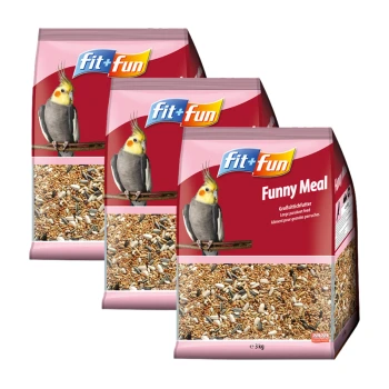Trois sacs de nourriture pour oiseaux "fit+fun Funny Meal," présentant un cockatiel à l'avant, avec des graines et des grains visibles à l'intérieur.