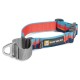 Buntes Hundehalsband von Ruffwear, mit einem blauen, roten und orangefarbenen Design, einem Metallclip und einem Logo-Patch.