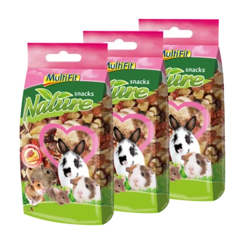 Drei Tüten MultiFit Nature Snacks für kleine Haustiere, mit einem herzförmigen Fenster und Bildern eines Kaninchens, Meerschweinchens und Hamsters.
