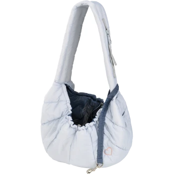 Lichtblauwe dieren draagtas met een zachte, gewatteerde buitenkant, met een donkere binnenkant en een hart borduurdetail.