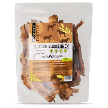 Ein transparenter Beutel mit getrockneten Pferdeachillessehnen, beschriftet 'Premium Kauartikel', mit einem braunen und orangefarbenen Design, 750 g schwer.