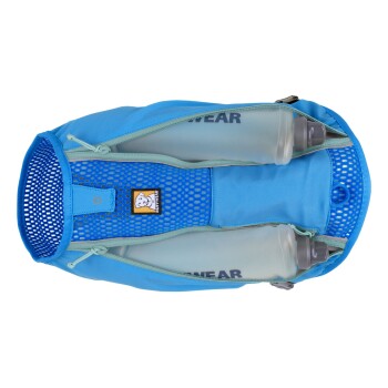 Blauer Haustier-Rucksack mit Netzfächern, mit zwei Wasserflaschen und einem "RUFFWEAR"-Logo.