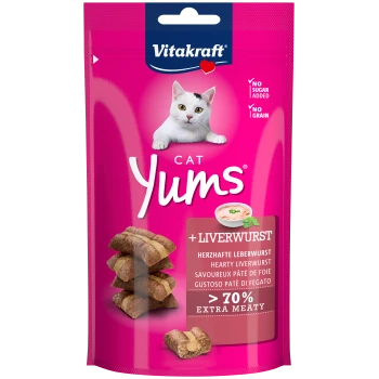 Vitakraft Cat Yums-Packung mit herzhaften Leberwurst-Leckerlis, mit dem Hinweis, dass kein Zucker hinzugefügt wurde, kein Getreide enthalten ist und über 70 % extra fleischig sind.