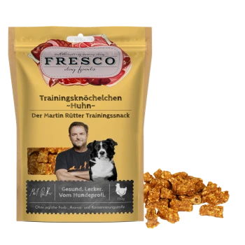 FRESCO Beutel: „Trainingsknöchelchen – Huhn“, „Der Martin Rütter Trainingssnack“, Hundebild und Hühnerleckerlis.