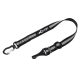 Schwarze und graue Kurgo-Hundeleine mit reflektierenden Streifen und einem Metallclip, entworfen für Sicherheit und Haltbarkeit.