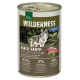 Karma w puszce dla zwierząt oznaczona 'Wilderness Black Earth' z wizerunkiem wilka, z 95% wołowiny, strusia i bawoła, oraz 0% dodanych zbóż.