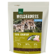 Ein Beutel von Real Nature Wilderness Junior Hundefutter mit zwei Wolfwelpen, gekennzeichnet mit "True Country" und "Huhn mit Fisch."