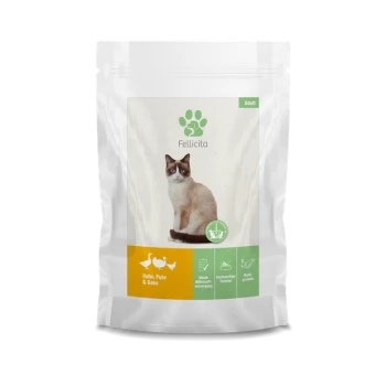 Verpackung für Katzenfutter mit einer Siamkatze, beschriftet mit 'Felicita', mit dem Text 'Huhn, Pute & Gans' und Symbolen für Nährstoffvorteile.
