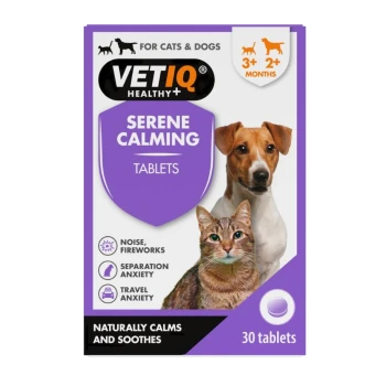 Packaging for VETIQ Serene-UM Calming Tablets, featuring a brown and white dog, with text highlighting benefits for anxiety and phobias.