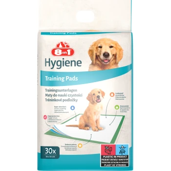 Packung mit 8in1 Hygiene-Trainingspads mit einem Golden Retriever Welpen, die super saugfähige, auslaufsichere und geruchsreduzierende Eigenschaften hervorhebt.