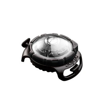 Rundes, schwarzes Haustiersicherheitslicht mit klarem Objektiv und Clip zur Befestigung, entworfen für Sichtbarkeit bei nächtlichen Spaziergängen.