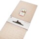 Beige Katzenkratzmatte mit einem Katzenminze-Paket oben, beschriftet mit "Mit Liebe gemacht!" und mit einer Katzensilhouette.