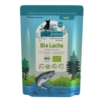 Verpackung für biologisches Lachs-Haustierfutter mit einem blauen und grünen Design, mit einer Fischillustration und Text in mehreren Sprachen.