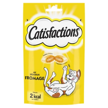 Emballage de friandises pour chats Catisfactions avec une illustration de chat joueur et le texte : "au délicieux fromage" et "moins de 2 kcal par friandise !"