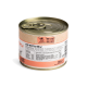 Dosenfutter für Haustiere mit einem Aufreißdeckel, mit einem rosa Etikett, das "Nur Bestes Drin" liest und Zutaten wie Geflügelherzen und Leber auflistet.