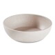 Eine hellbeige Haustierfutterschüssel mit einem glatten, runden Design und einem leicht erhöhten Rand, auf einem weißen Hintergrund.
