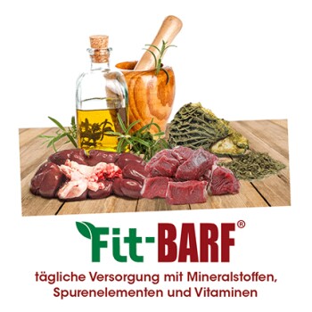 Bild von rohen Haustierfutter-Zutaten, einschließlich Fleisch, Kräutern und Öl, mit dem Text "Fitt-BARF" und einem Slogan über die tägliche Nährstoffversorgung.