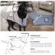 Ein schwarzer Hund trägt einen grauen Haustiermantel mit einem Pfotenabdruckdesign, neben einem Diagramm, das Messanweisungen für Hals, Körperlänge und Brust zeigt.